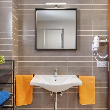 Casa Fama Con Piscina Privada Clima Villa